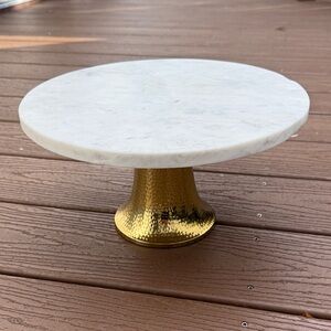 Elegant White and Gold Cake Stand